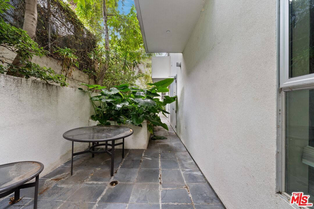 Квартира, 2573 м², 1 195 000$ — FAKTOR