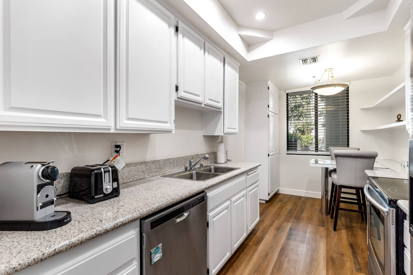 Квартира, 1345 м², 1 224 000$ — FAKTOR