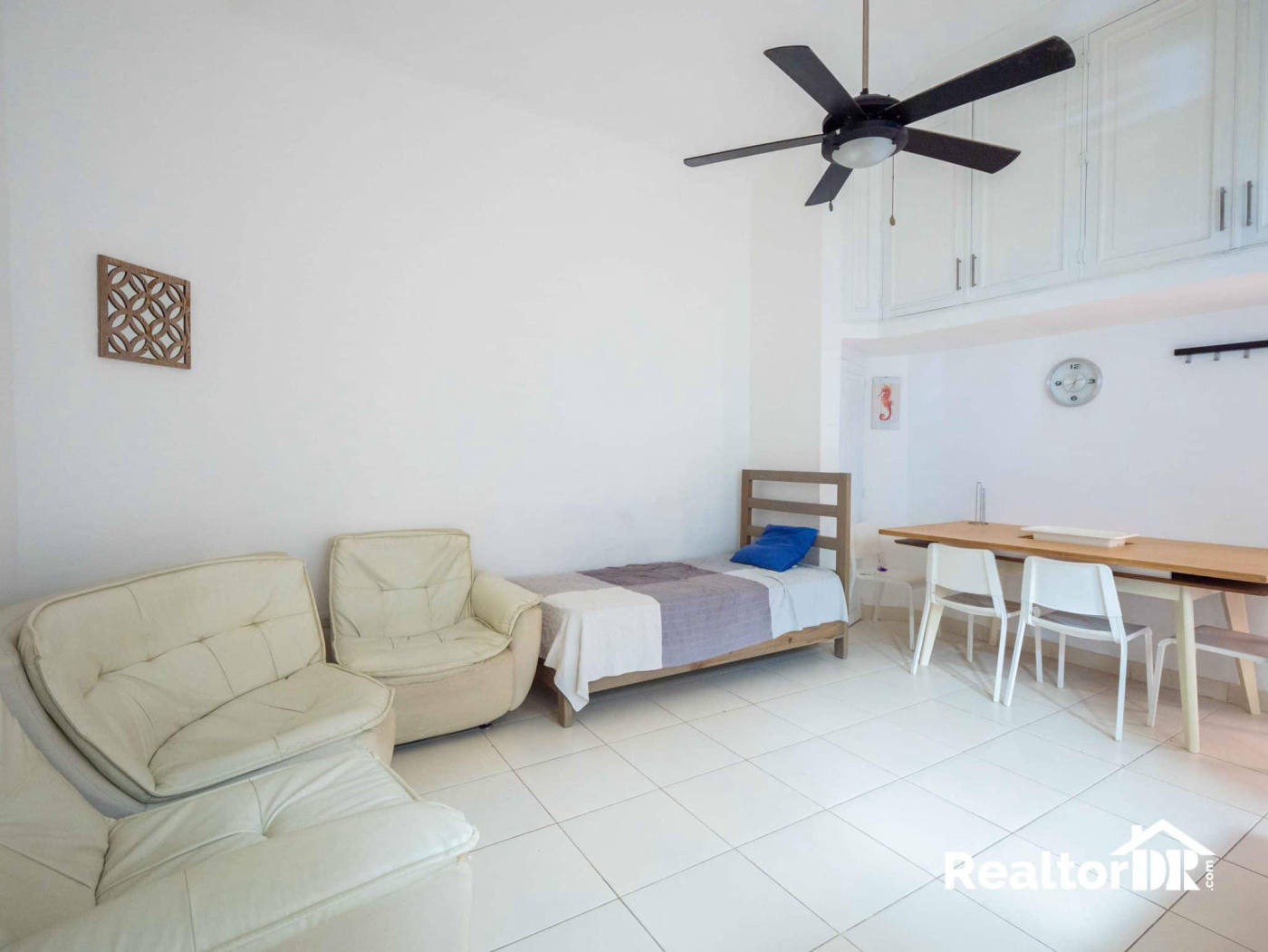 Квартира, 1981 м², 249 000$ — FAKTOR