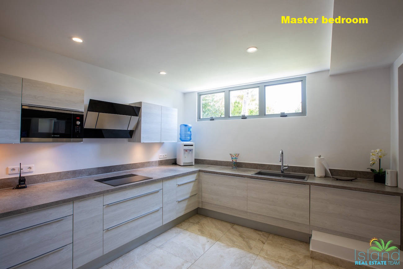 Квартира, 13000 м², 12 000 000$ — FAKTOR