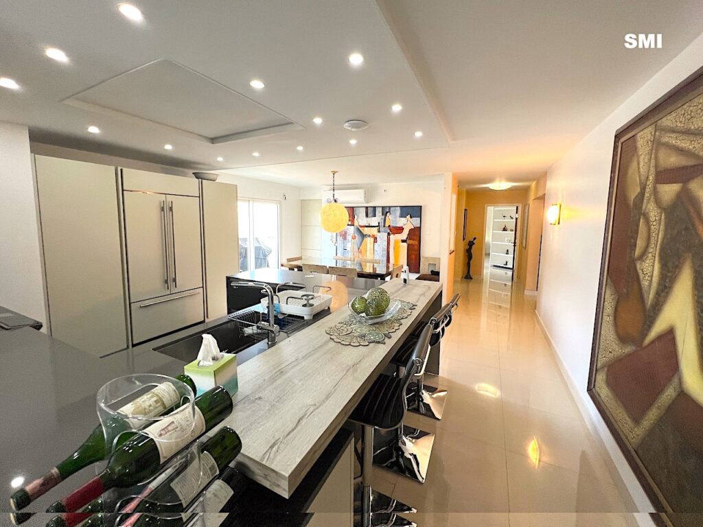Квартира, 3800 м², 950 000$ — FAKTOR