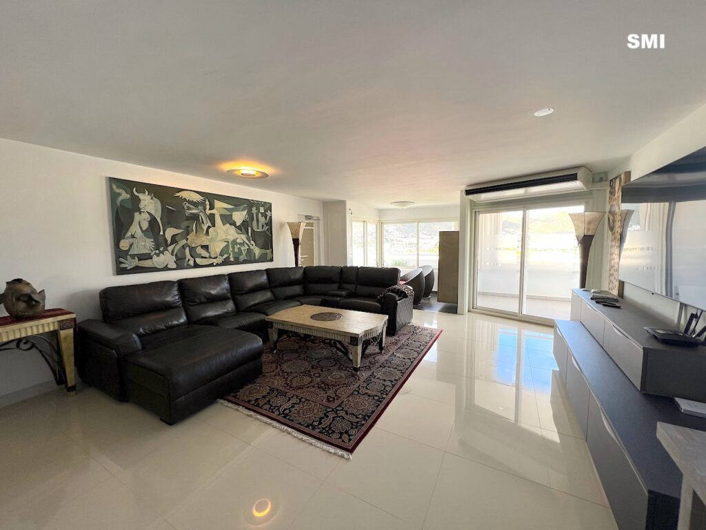 Квартира, 3800 м², 950 000$ — FAKTOR