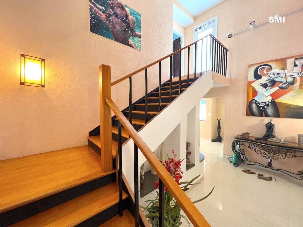 Квартира, 3800 м², 950 000$ — FAKTOR