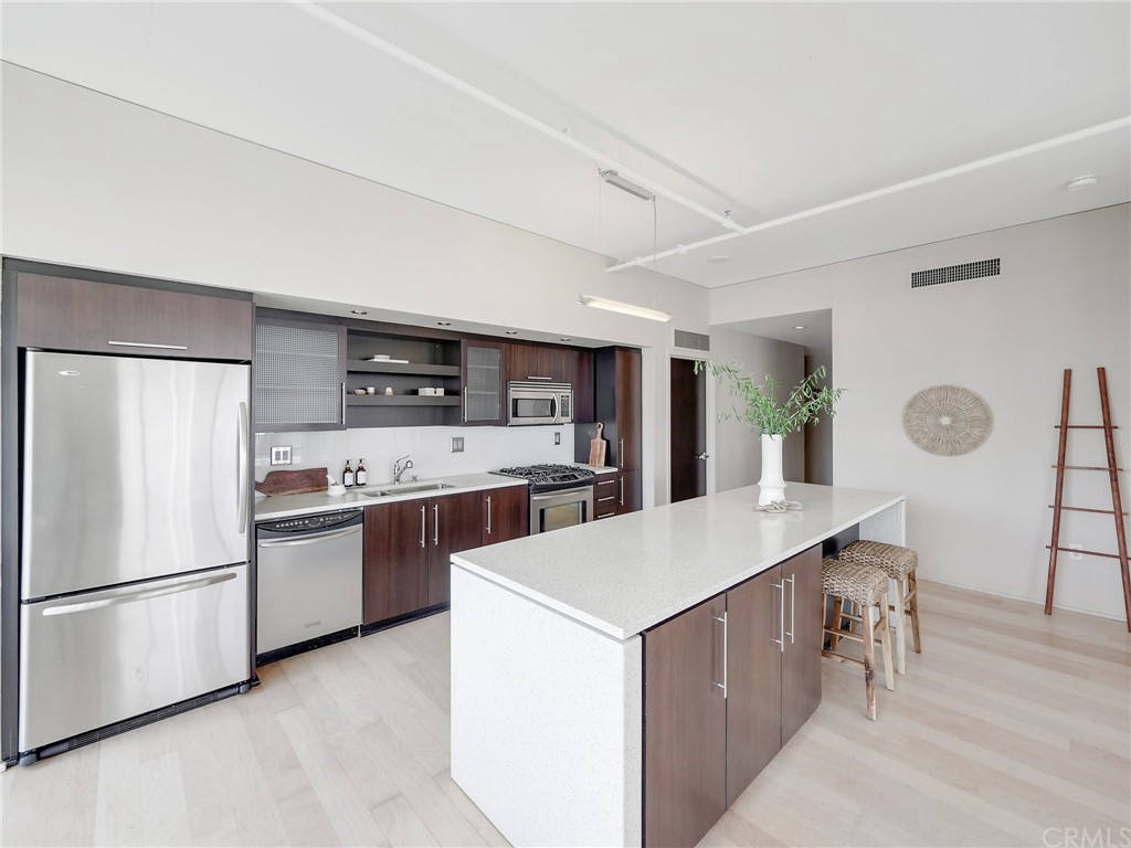 Квартира, 1689 м², 1 539 999$ — FAKTOR