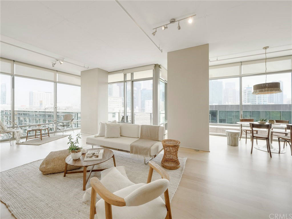 Квартира, 1689 м², 1 539 999$ — FAKTOR