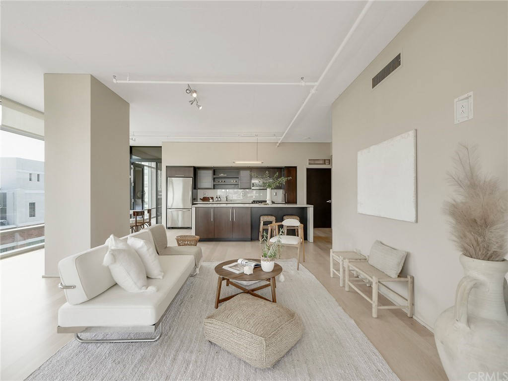 Квартира, 1689 м², 1 539 999$ — FAKTOR