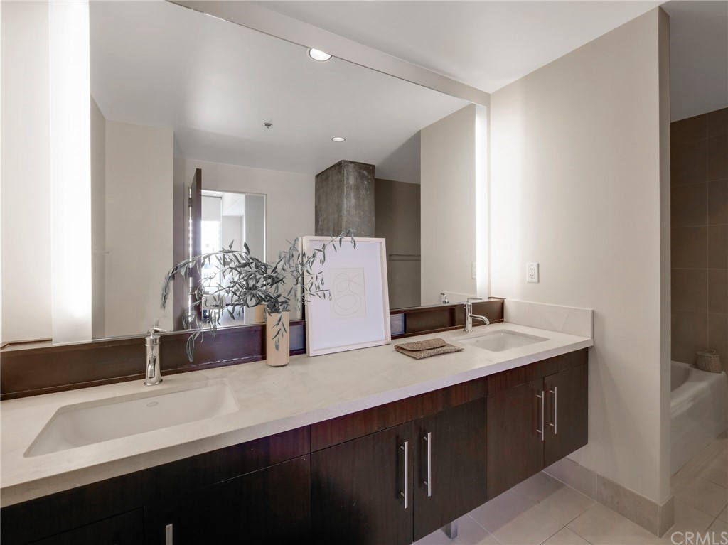 Квартира, 1689 м², 1 539 999$ — FAKTOR