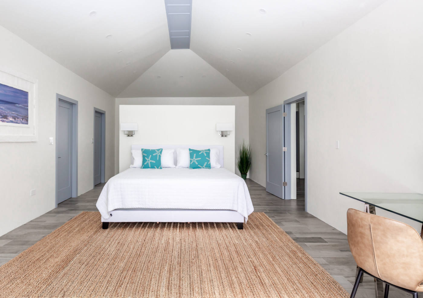 Квартира, 428684 м², 2 300 000$ — FAKTOR