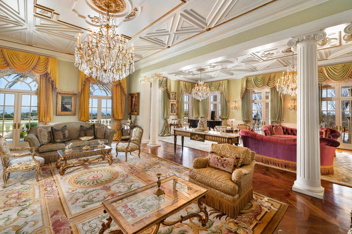 Дом, 43000 м², 55 000 000$ — FAKTOR