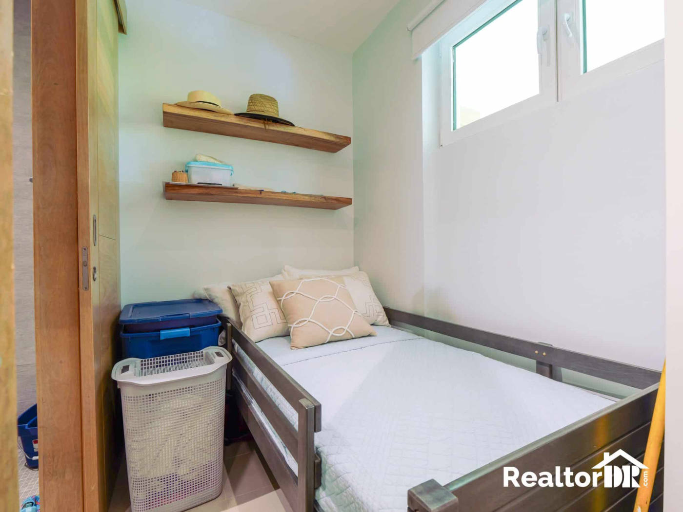 Квартира, 1593 м², 695 000$ — FAKTOR