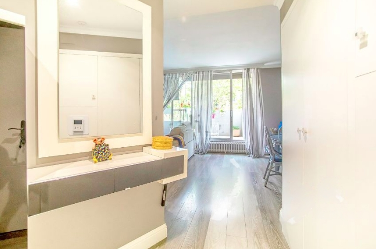 Квартира, 1248 м², 745 000$ — FAKTOR