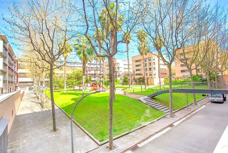 Квартира, 1248 м², 745 000$ — FAKTOR