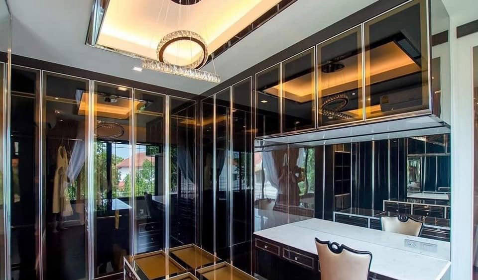 Квартира, 4930 м², 707 250$ — FAKTOR