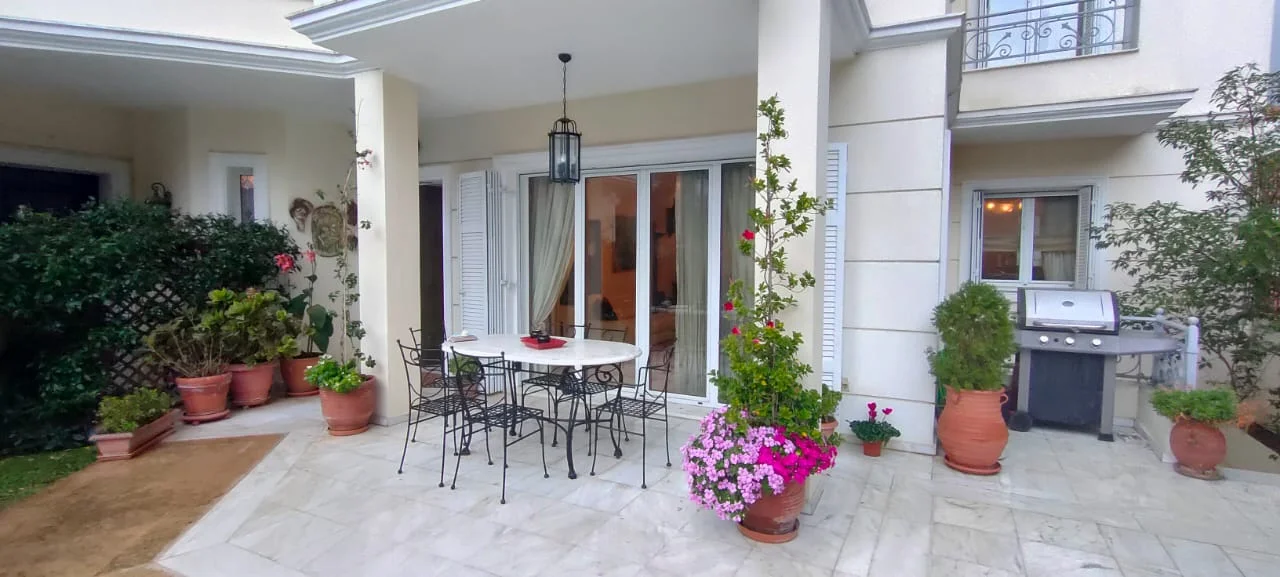 House, 3 337 m²