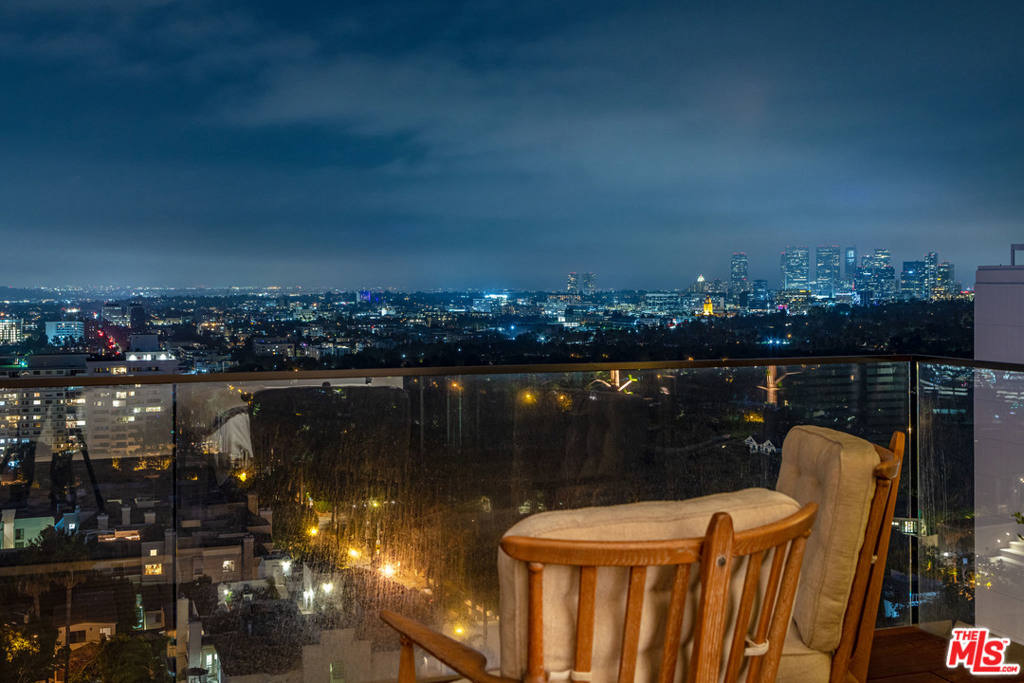 Квартира, 3880 м², 13 950 000$ — FAKTOR