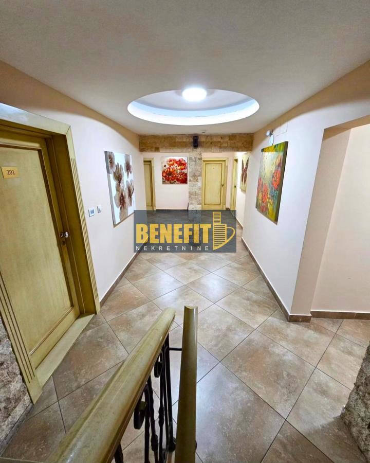 Комерційна нерухомість, 15231 м², 2 400 000$ — FAKTOR