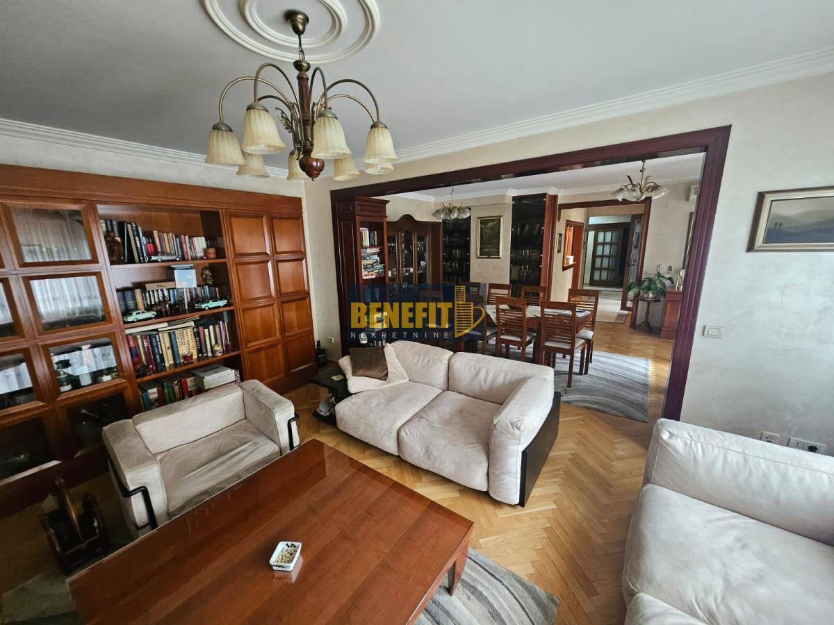 Квартира, 1615 м², 557 000$ — FAKTOR