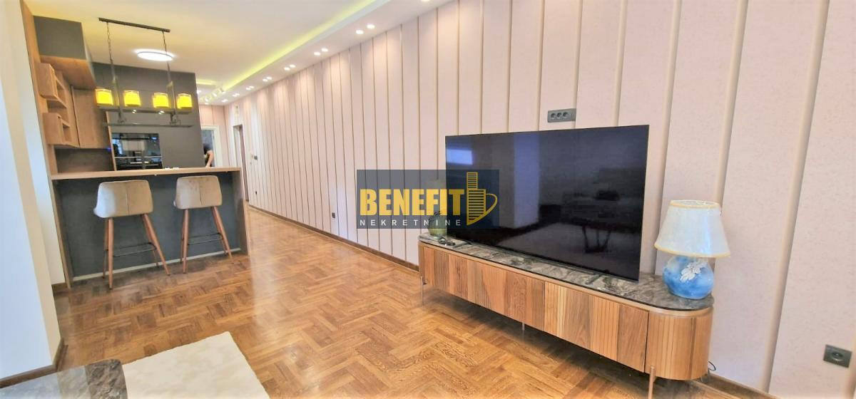 Квартира, 710 м², 268 000$ — FAKTOR