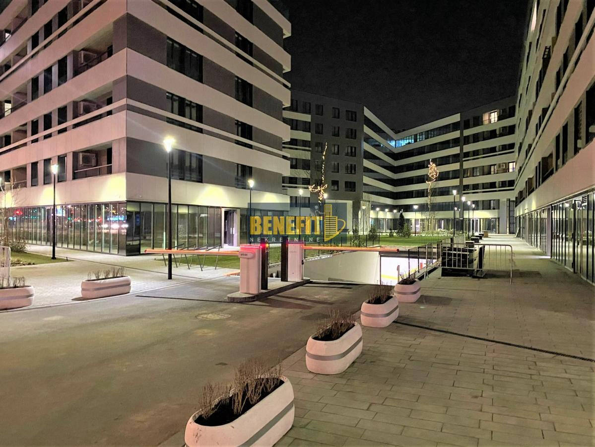 Комерційна нерухомість, 140 м², 20 500$ — FAKTOR