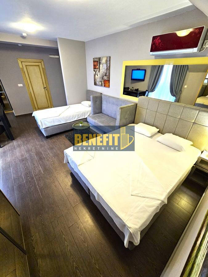 Комерційна нерухомість, 15231 м², 2 400 000$ — FAKTOR