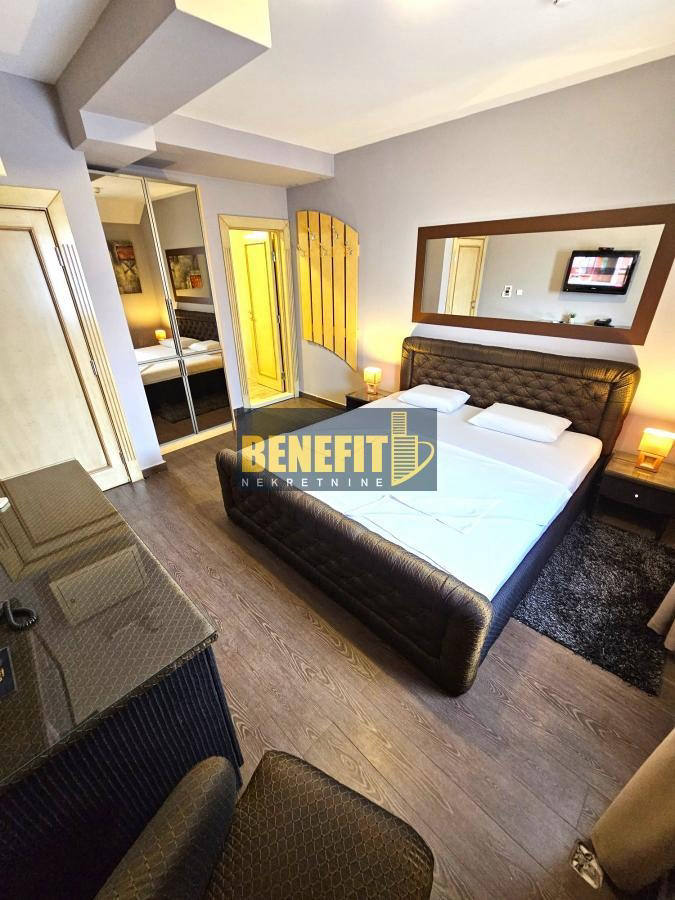 Комерційна нерухомість, 15231 м², 2 400 000$ — FAKTOR