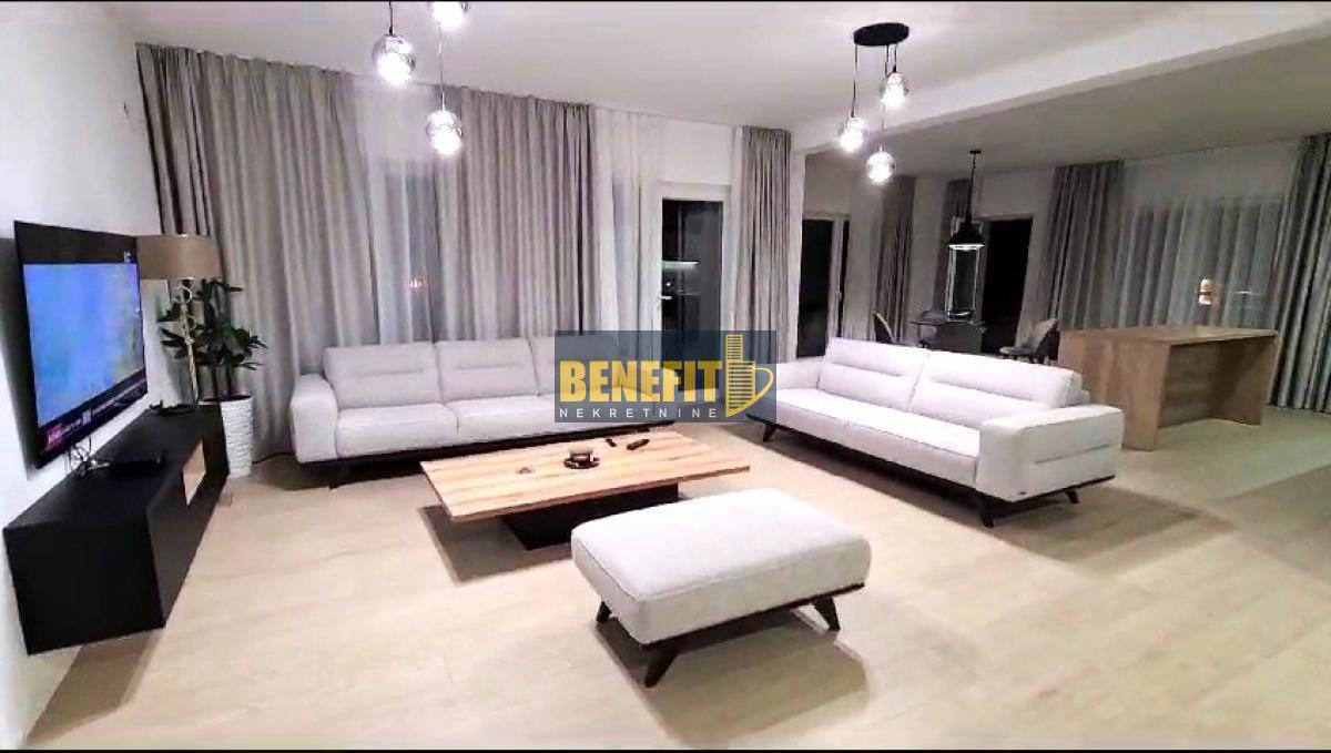 Квартира, 1561 м², 630 000$ — FAKTOR
