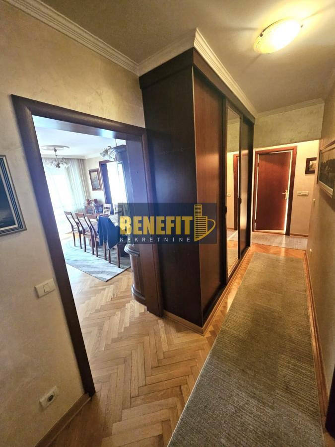 Квартира, 1615 м², 557 000$ — FAKTOR