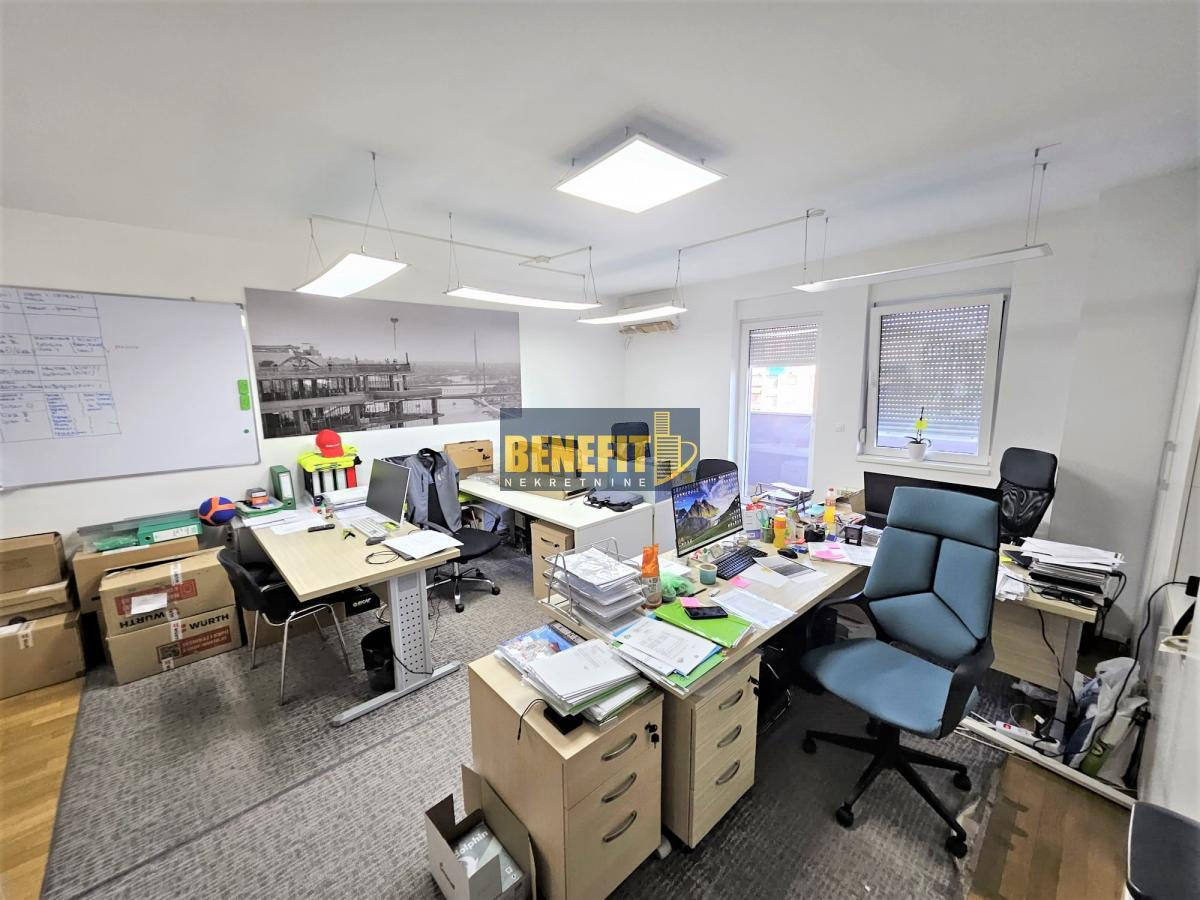 Квартира, 969 м², 252 000$ — FAKTOR