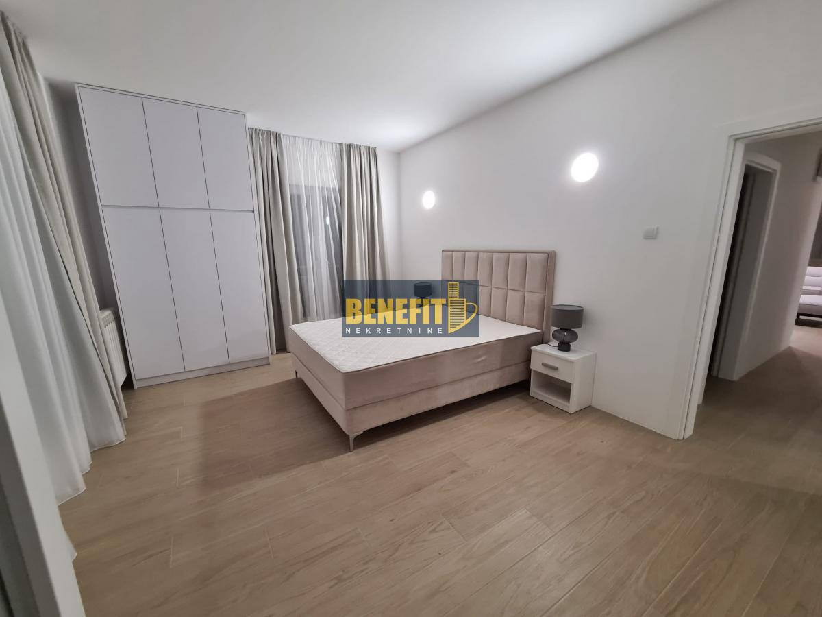 Квартира, 1938 м², 800 000$ — FAKTOR