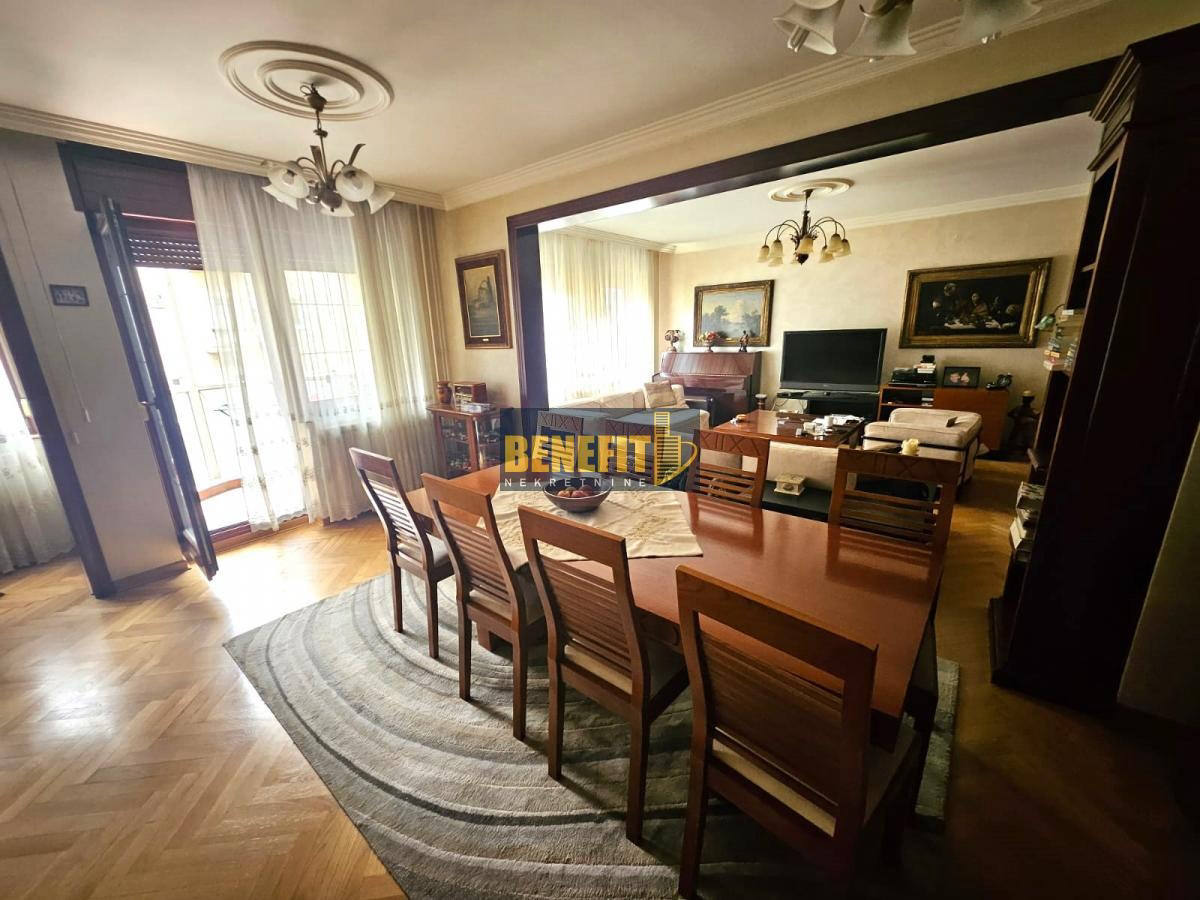 Квартира, 1615 м², 557 000$ — FAKTOR