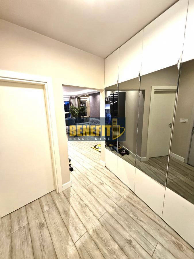 Квартира, 667 м², 269 000$ — FAKTOR