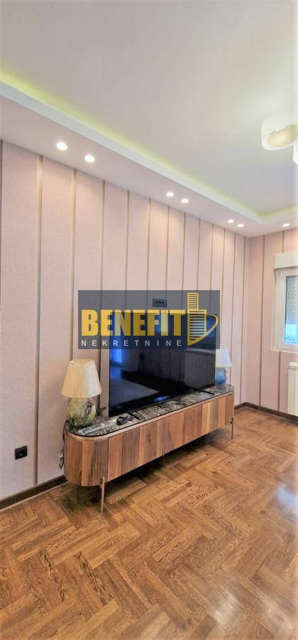 Квартира, 710 м², 268 000$ — FAKTOR