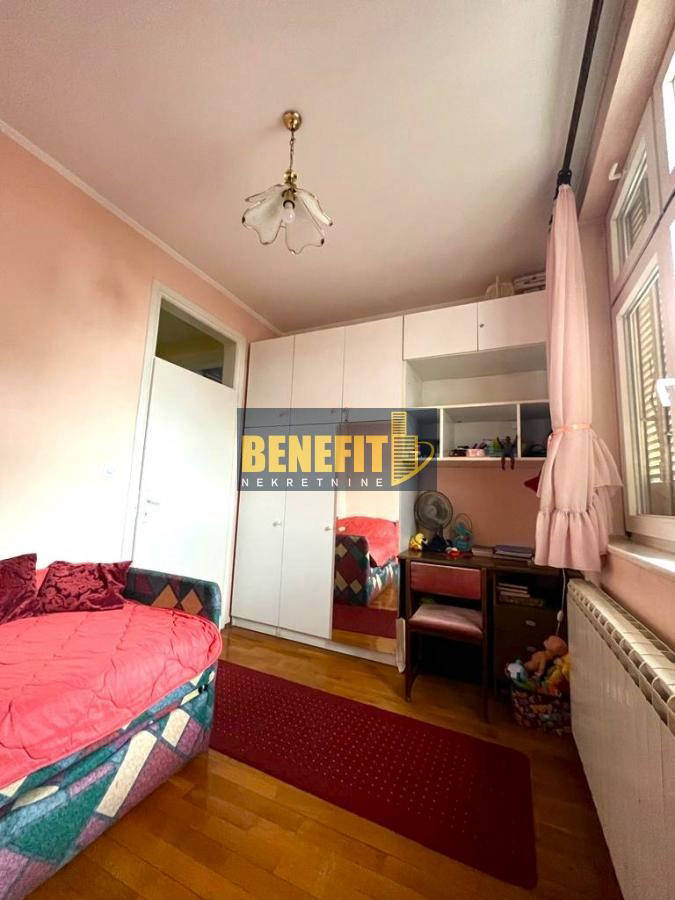 Квартира, 1055 м², 286 000$ — FAKTOR