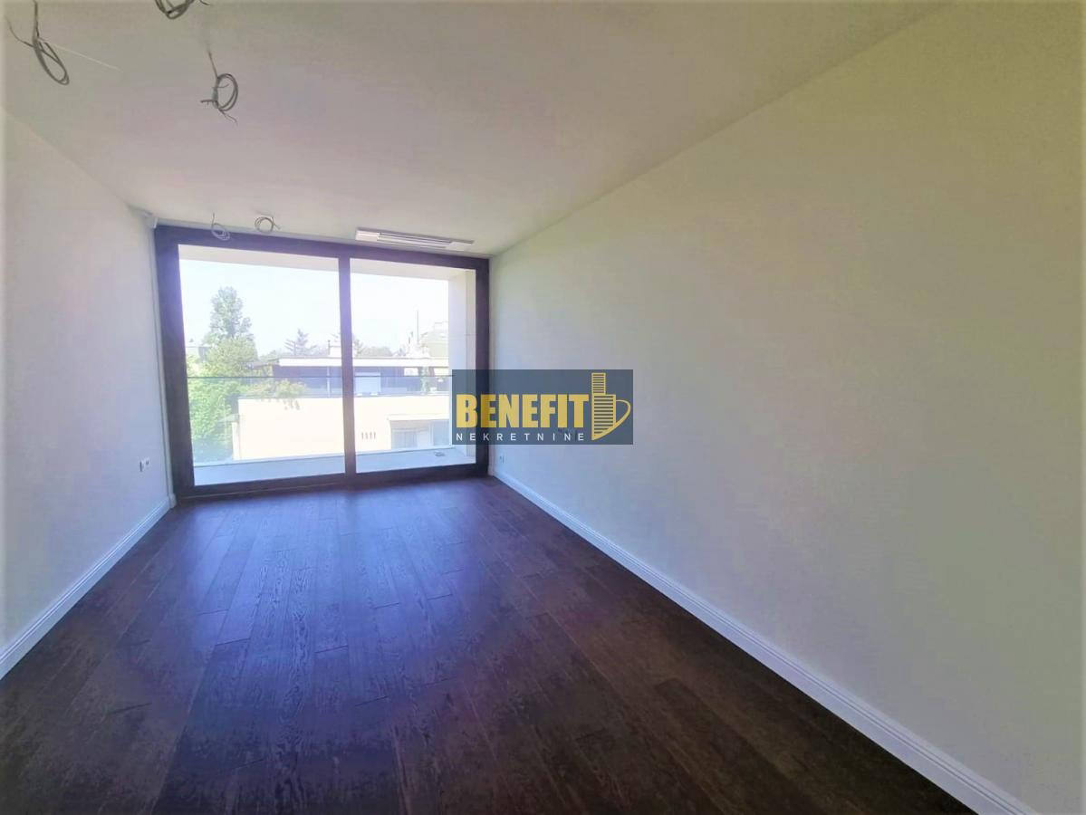 Квартира, 2002 м², 1 095 000$ — FAKTOR