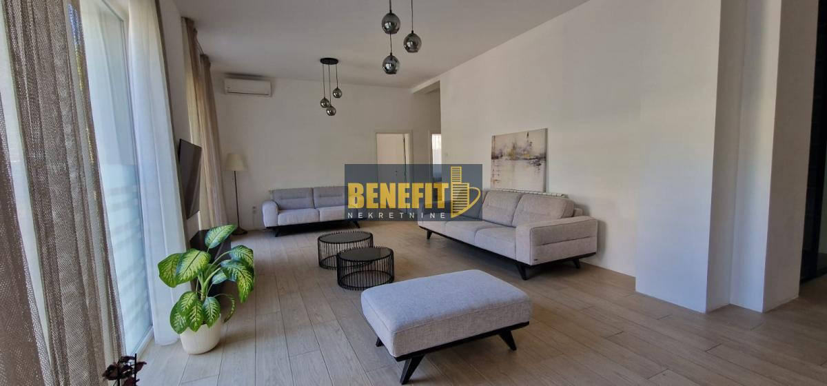 Квартира, 2368 м², 880 000$ — FAKTOR