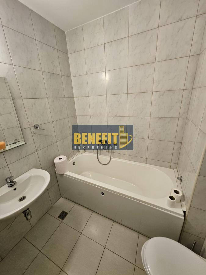Квартира, 969 м², 252 000$ — FAKTOR