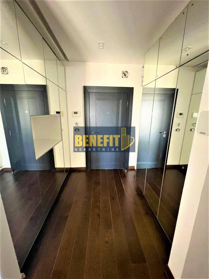 Квартира, 1432 м², 600 000$ — FAKTOR