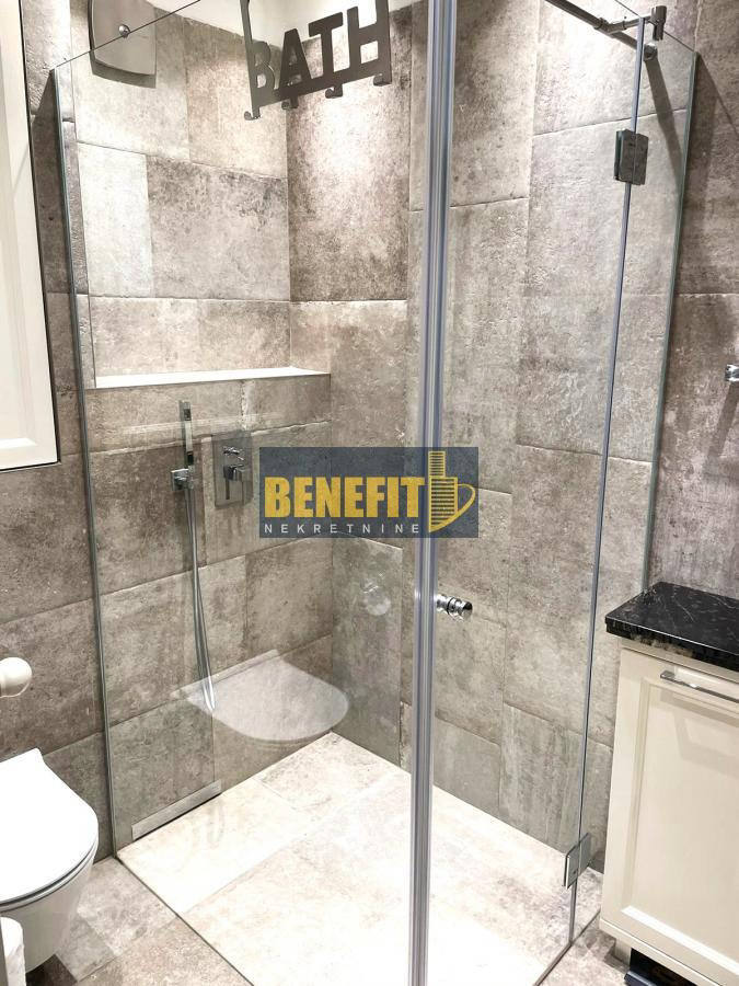 Квартира, 710 м², 235 000$ — FAKTOR