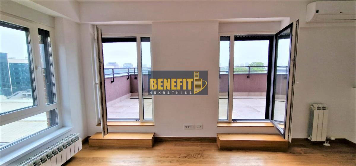 Квартира, 807 м², 263 500$ — FAKTOR