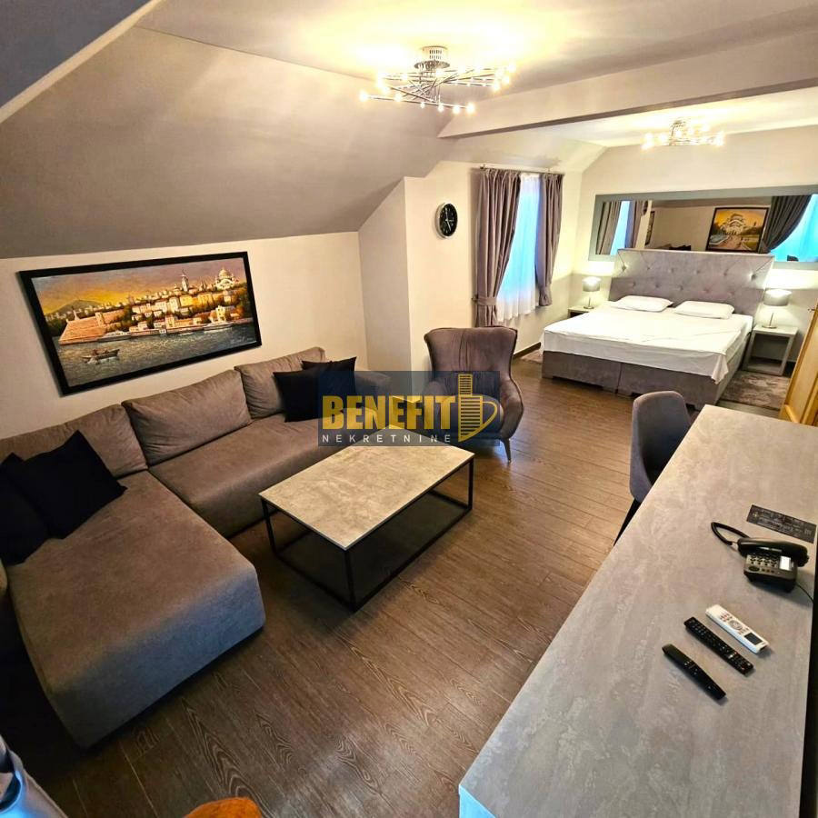 Комерційна нерухомість, 15231 м², 2 400 000$ — FAKTOR