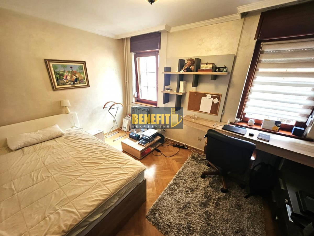 Квартира, 1615 м², 557 000$ — FAKTOR