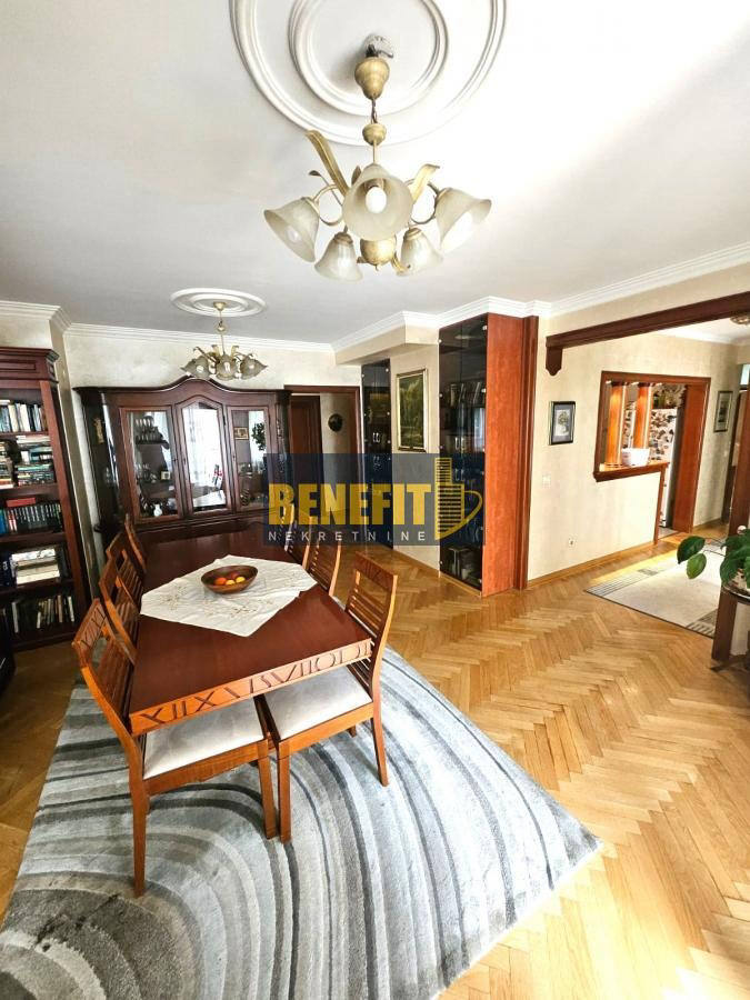 Квартира, 1615 м², 557 000$ — FAKTOR