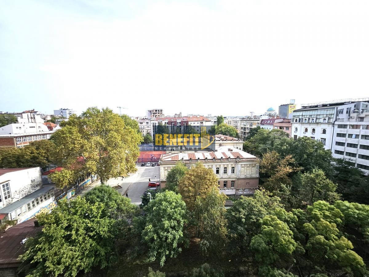Квартира, 1066 м², 410 000$ — FAKTOR