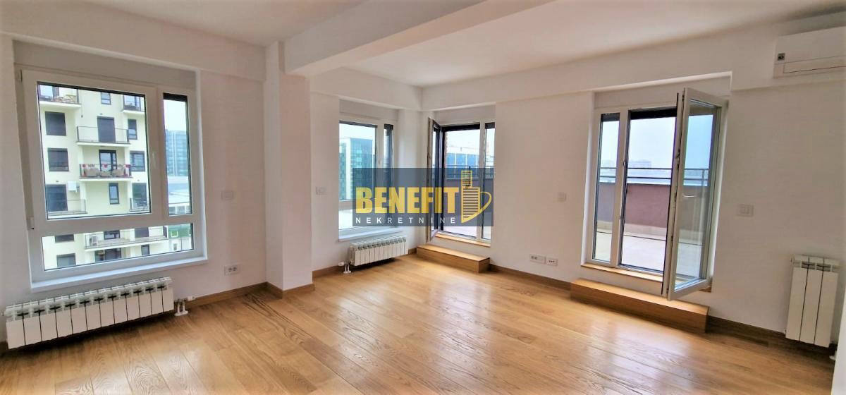 Квартира, 807 м², 263 500$ — FAKTOR
