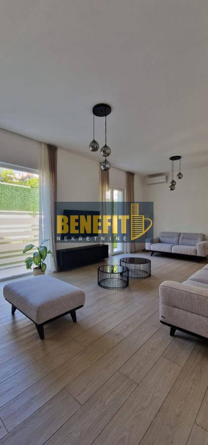 Квартира, 2368 м², 880 000$ — FAKTOR