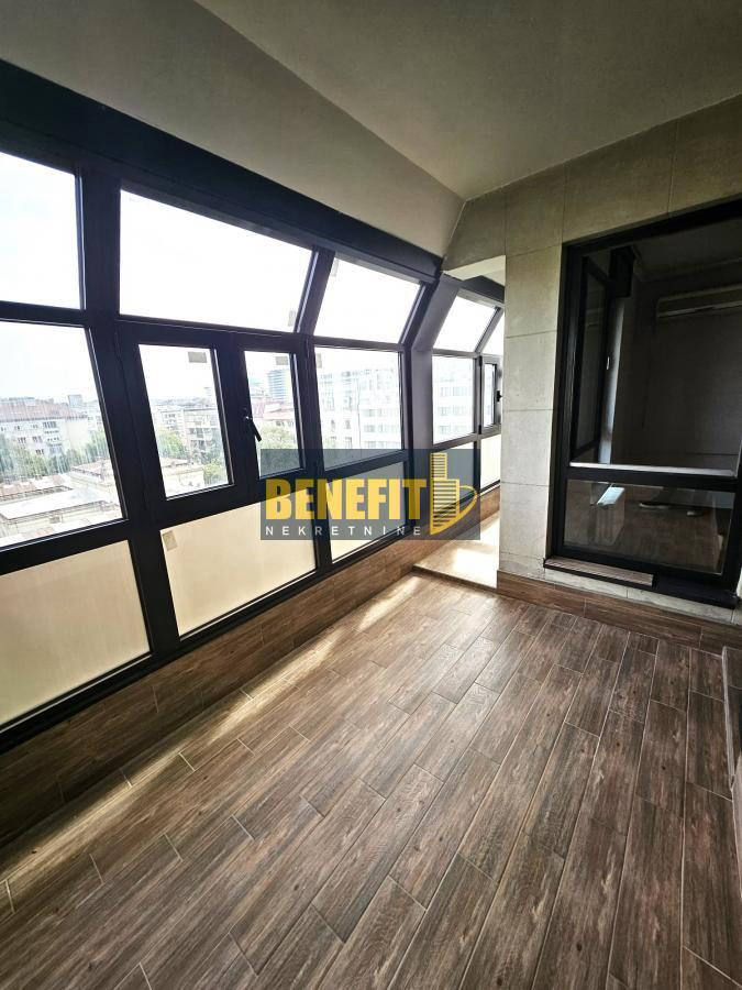 Квартира, 1066 м², 410 000$ — FAKTOR