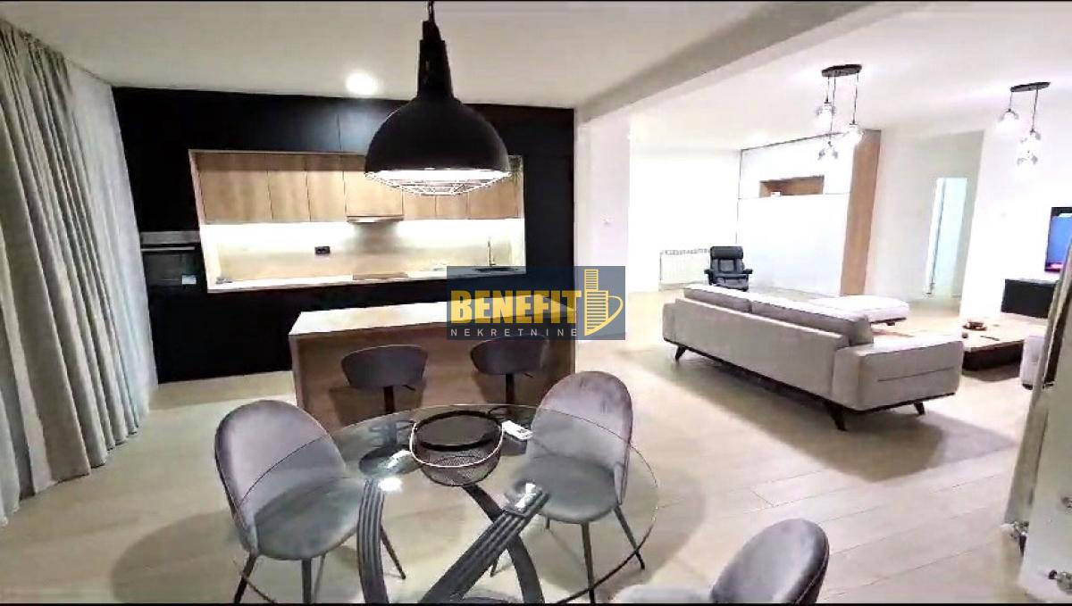 Квартира, 1561 м², 630 000$ — FAKTOR