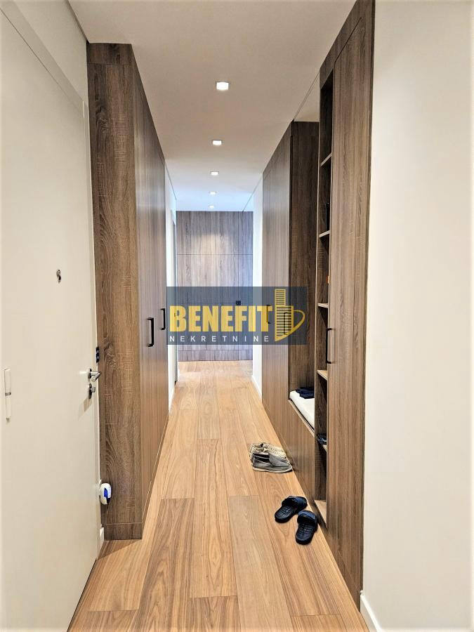 Квартира, 1862 м², 1 200 000$ — FAKTOR