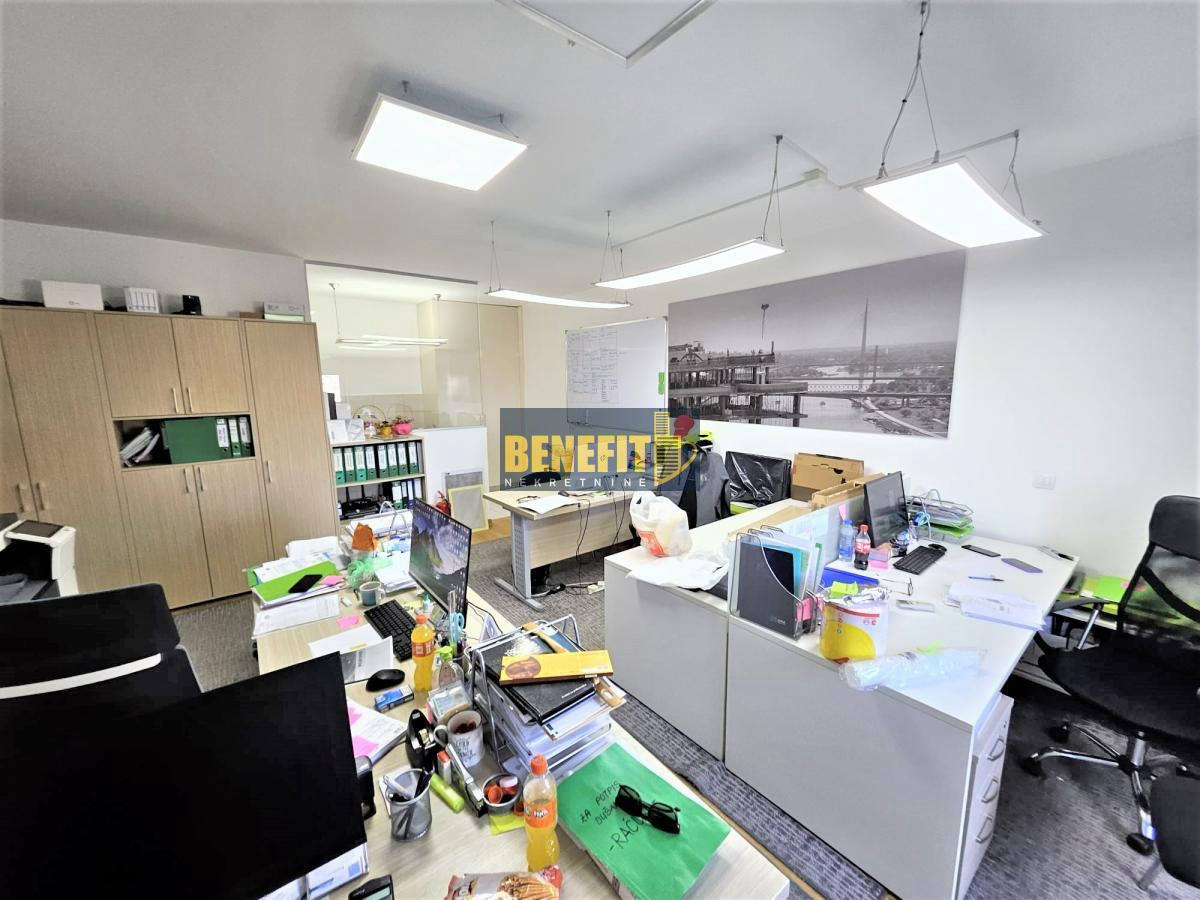Квартира, 969 м², 252 000$ — FAKTOR