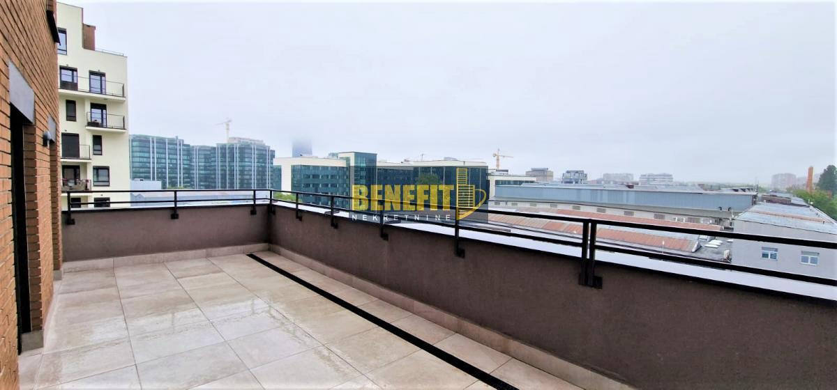 Квартира, 807 м², 263 500$ — FAKTOR
